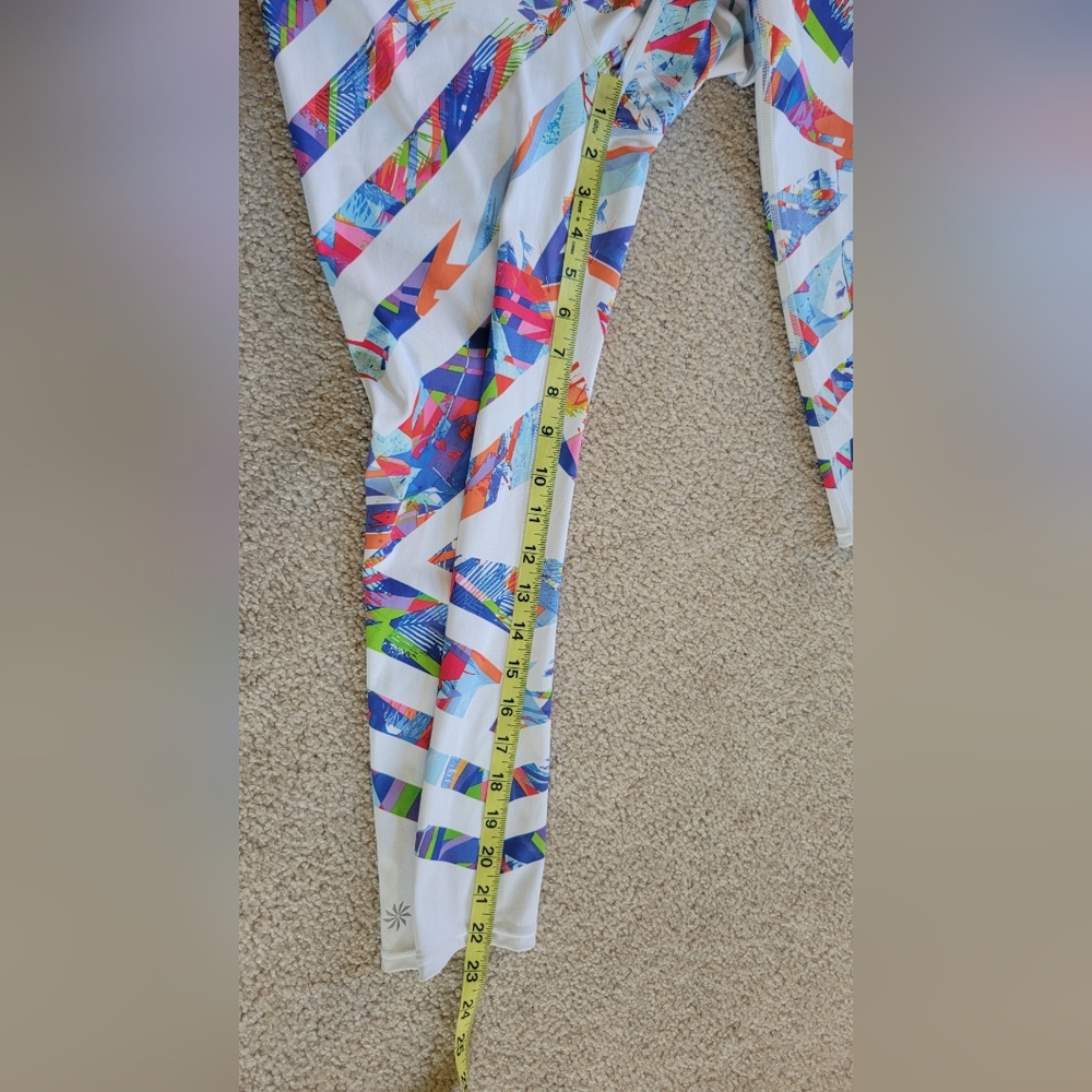 Athleta Women's Kaleidoscope Sonar Capri Cropped Legging Tight White Multi Color - Picture 9 of 11